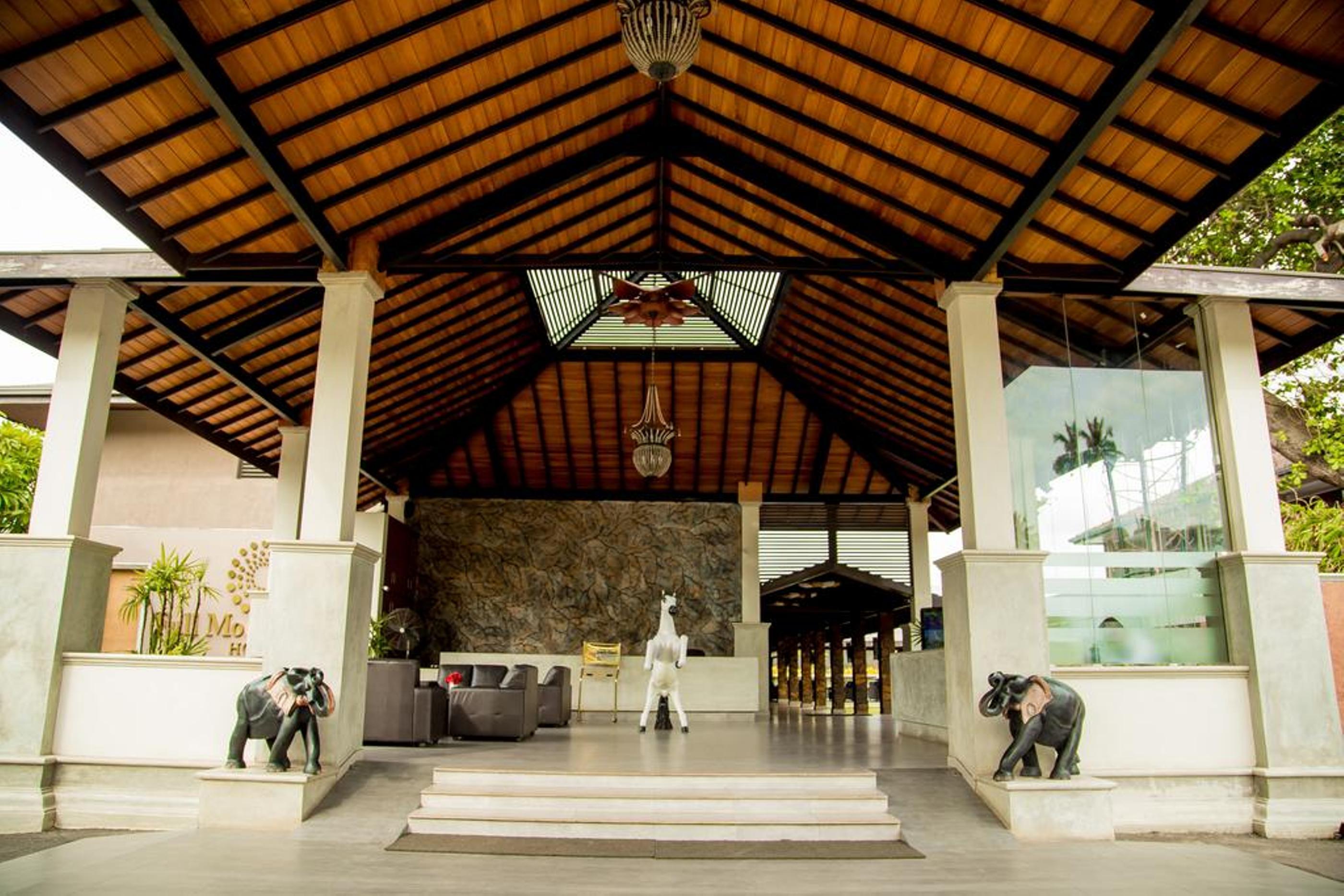Full Moon Garden Hotel Negombo Zewnętrze zdjęcie