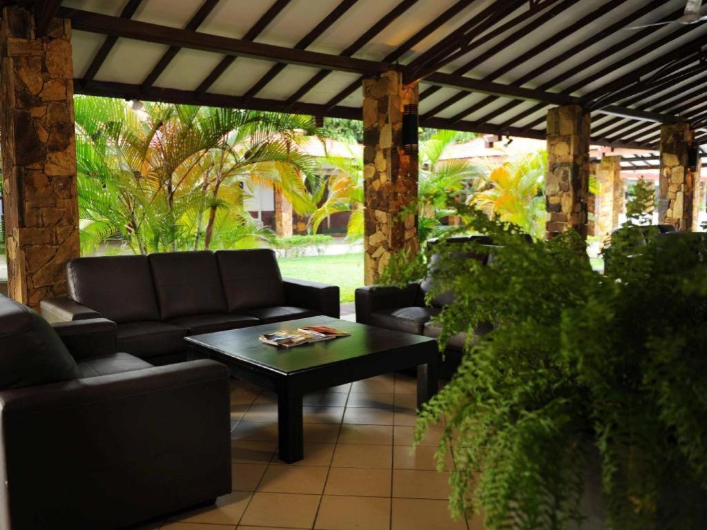 Full Moon Garden Hotel Negombo Zewnętrze zdjęcie