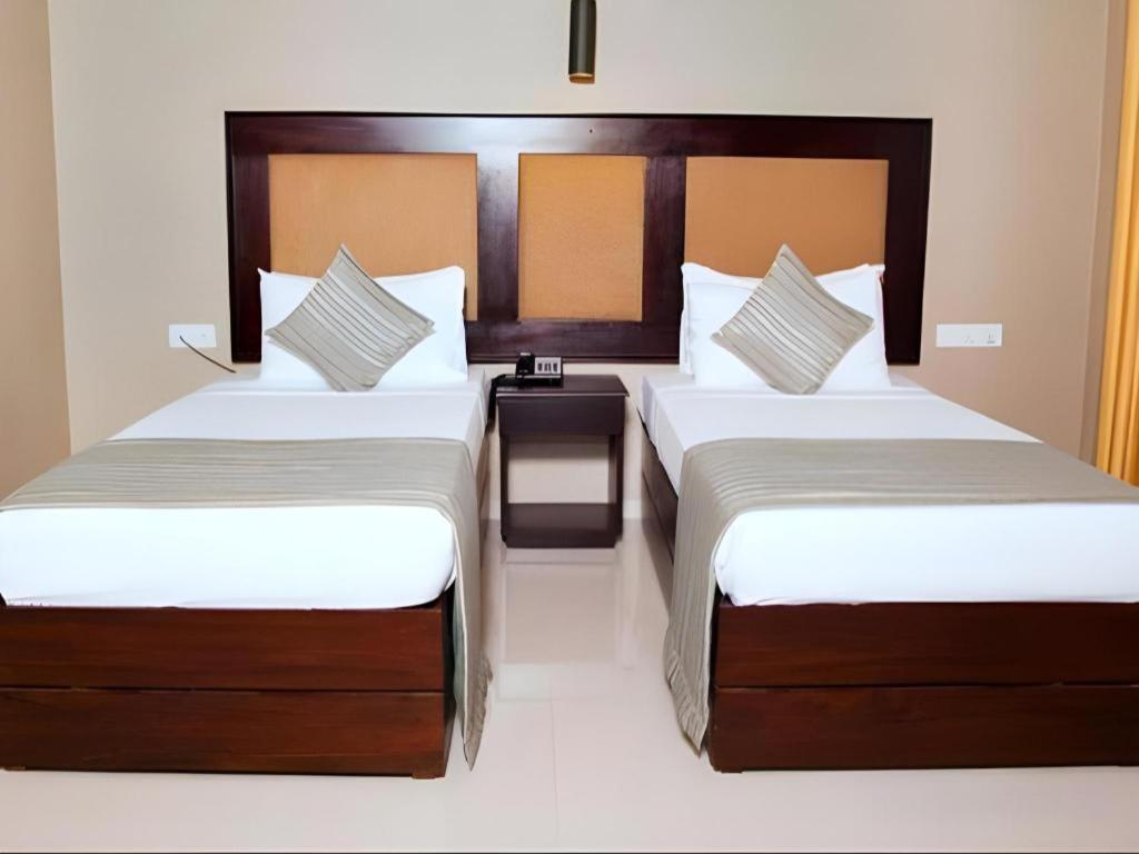 Full Moon Garden Hotel Negombo Zewnętrze zdjęcie