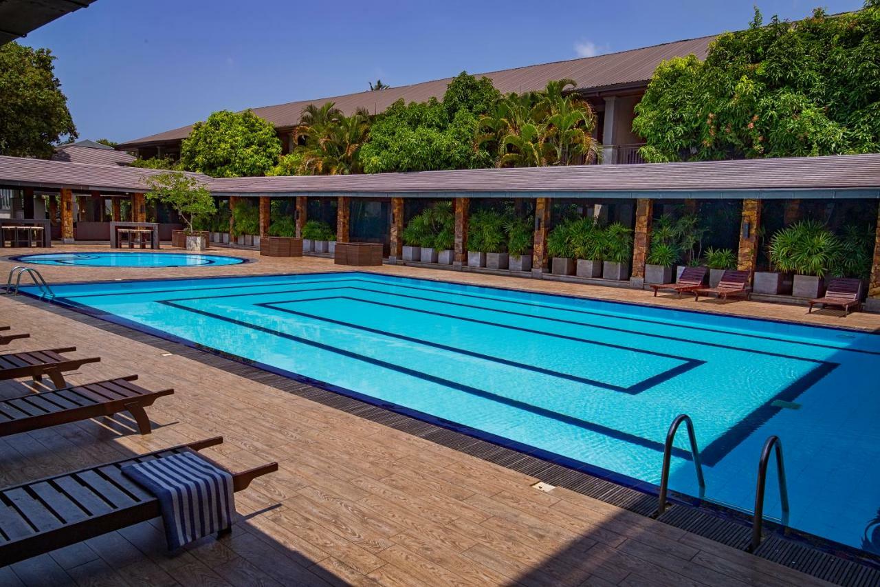 Full Moon Garden Hotel Negombo Zewnętrze zdjęcie