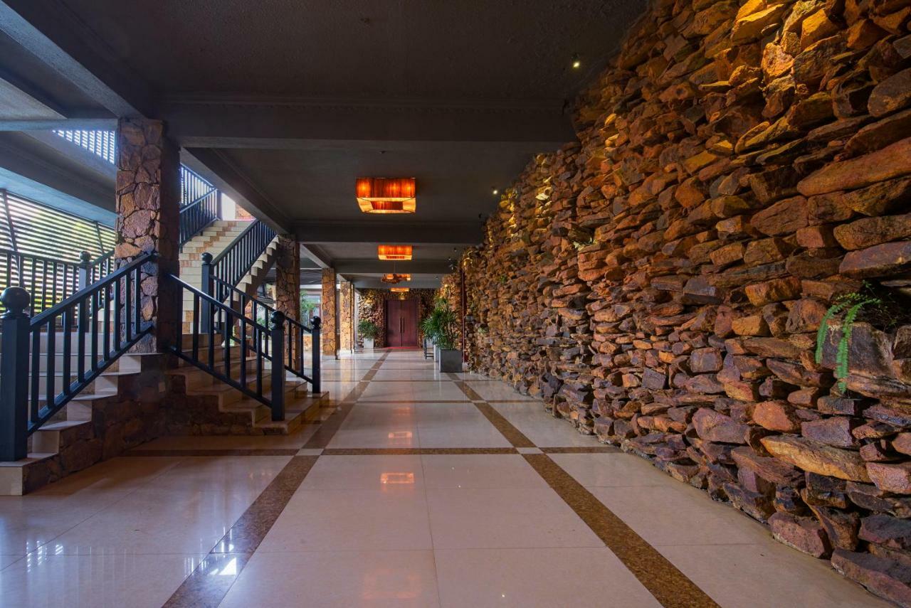 Full Moon Garden Hotel Negombo Zewnętrze zdjęcie