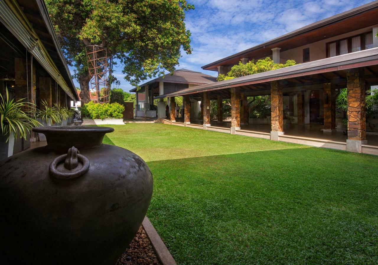 Full Moon Garden Hotel Negombo Zewnętrze zdjęcie